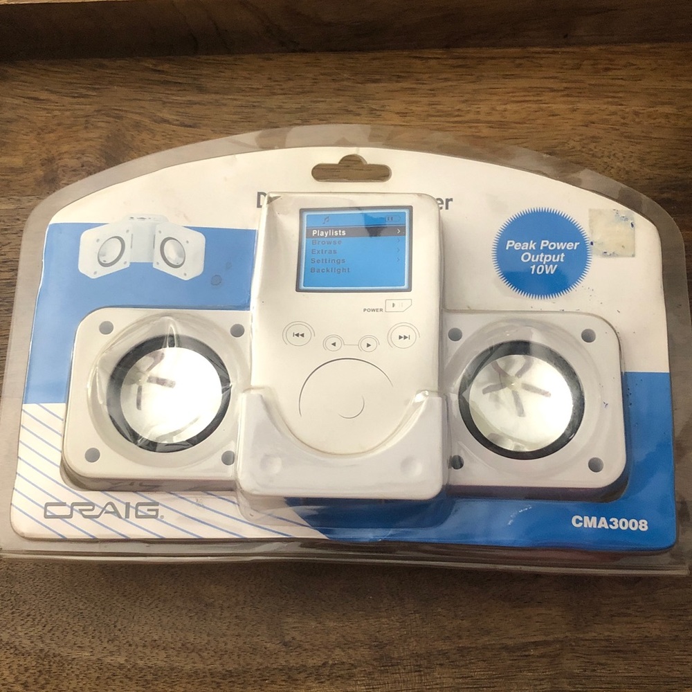 Craig White Portable Speaker System for MP3 Players